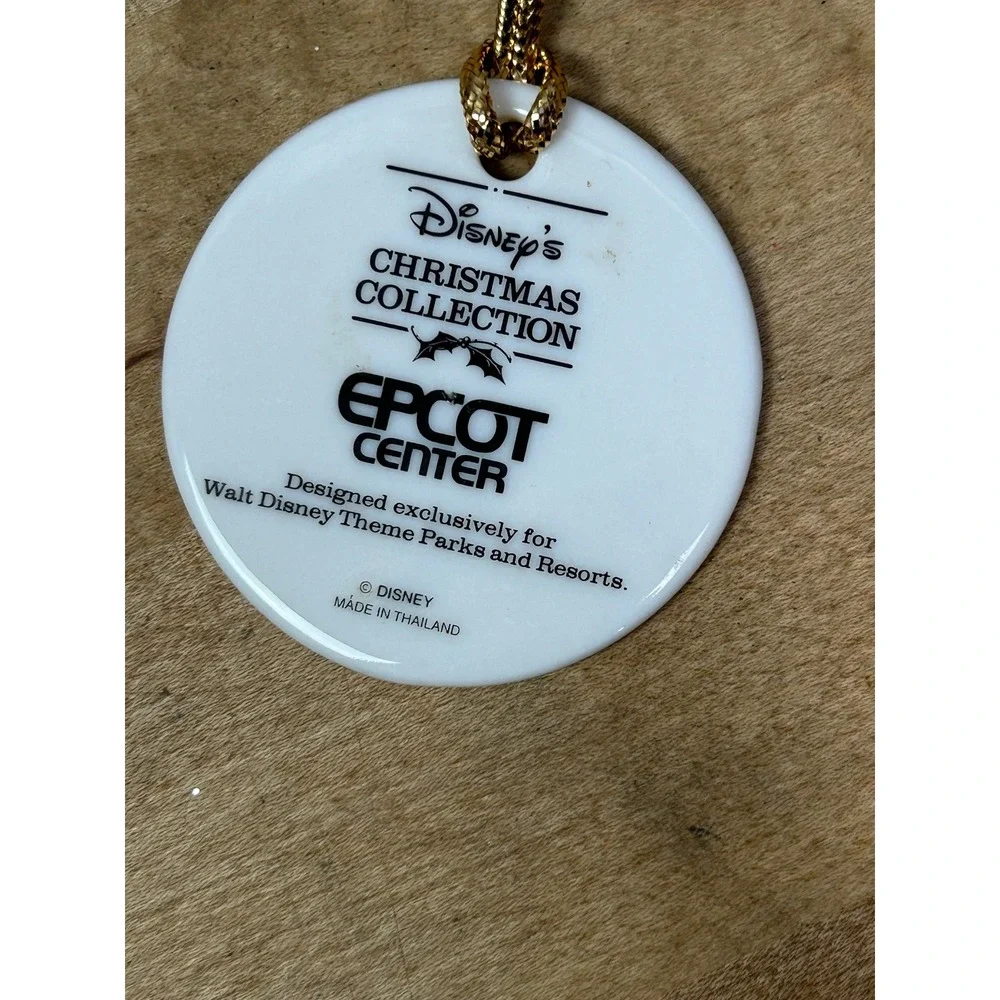 Disney Ornament‎ Unisex 2.5in 1993 EPCOT Center Seasons Greetings Ceramic Disc